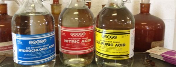 Nitric Acid Reagent ACS 70% 2.5L