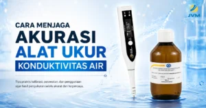 Alat ukur konduktivitas air digital dan larutan kalibrasi PCE 84 µS/cm untuk menjaga akurasi pengukuran air.